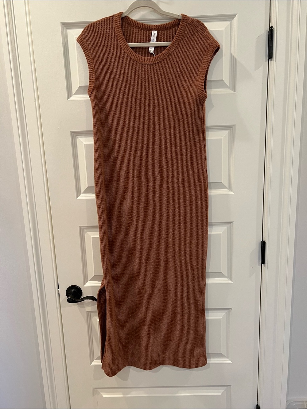Women’s Sleeveless Maxi Dress in Rust - Picture 10 of 11